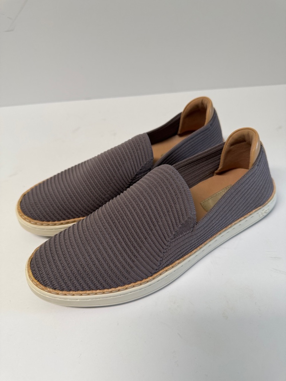 UGG Sammy Slip-On Gray Knit Sneaker Size 8.5